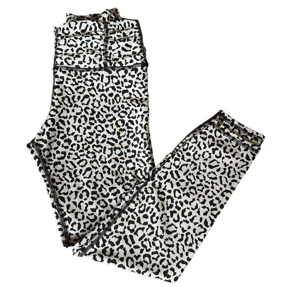 superdown Pants - Superdown Cheetah Print Gray & Black High Rise Leggings Large